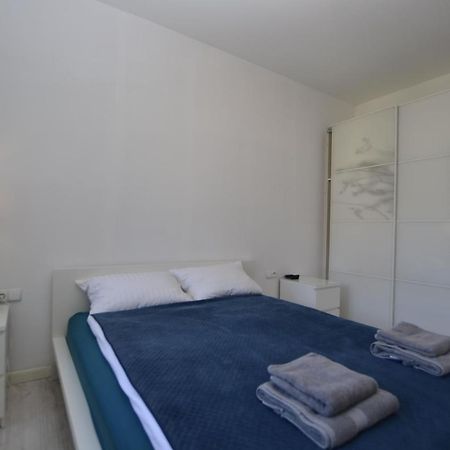 Apartament Bursztynowy Z Garazem -Centrum Gliwic Gliwice Bagian luar foto