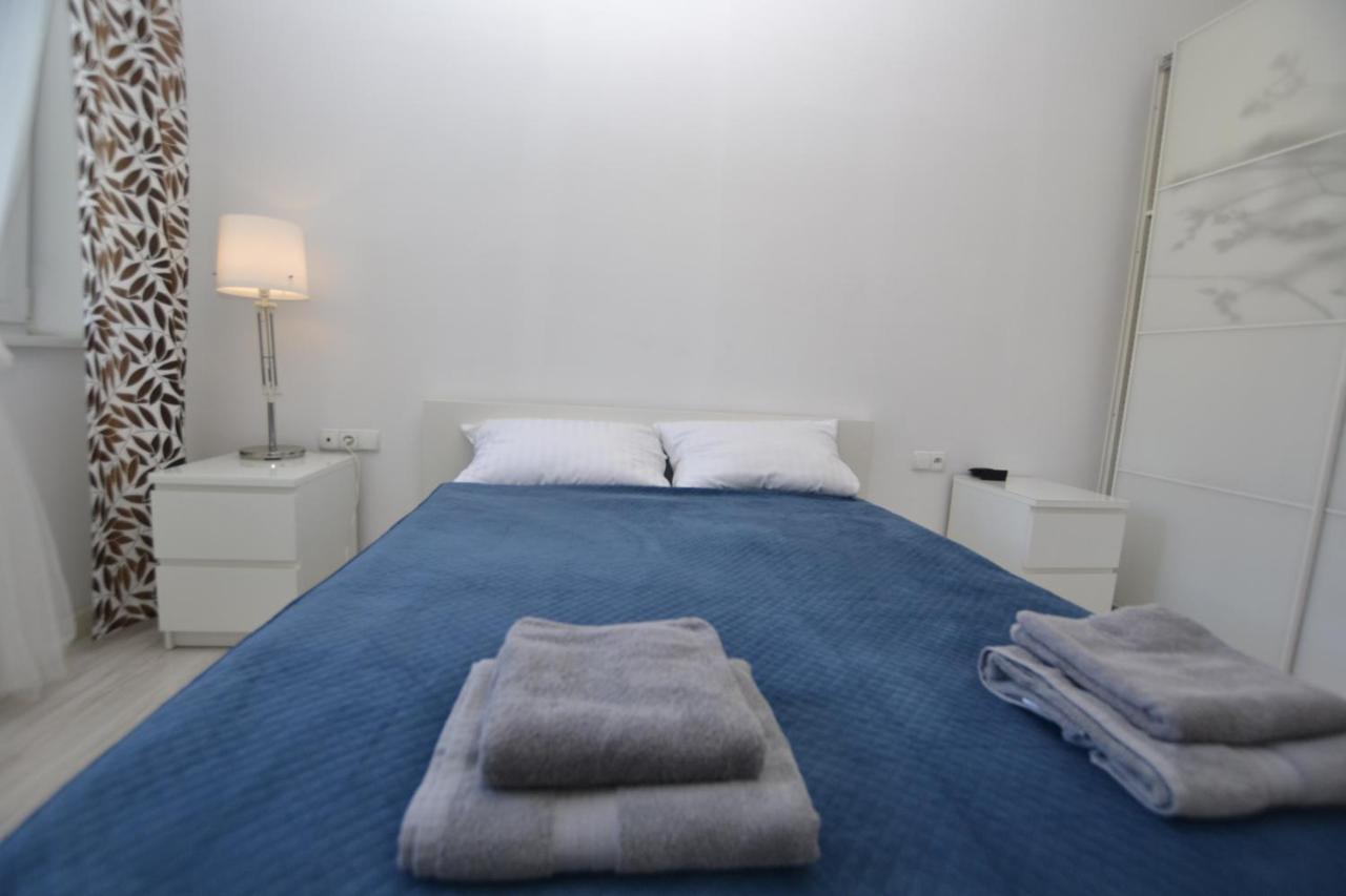 Apartament Bursztynowy Z Garazem -Centrum Gliwic Gliwice Bagian luar foto